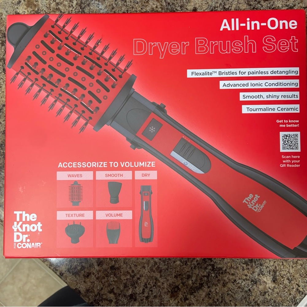 The Knot Dr. All-in-One Smoothing Dryer Brush
